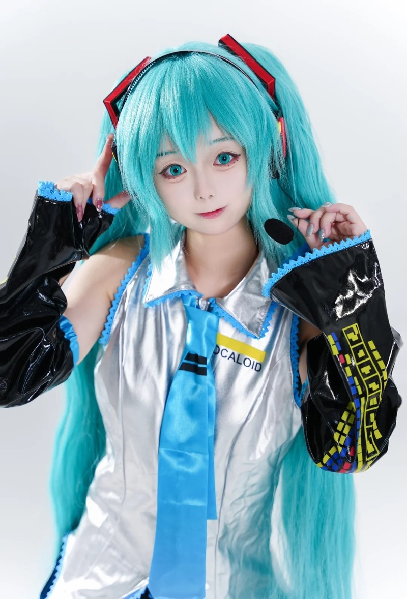 miku cosplay 30