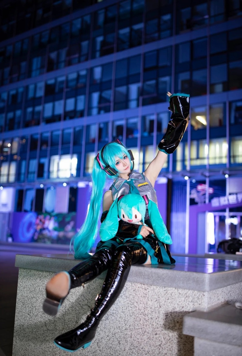 miku cosplay 37
