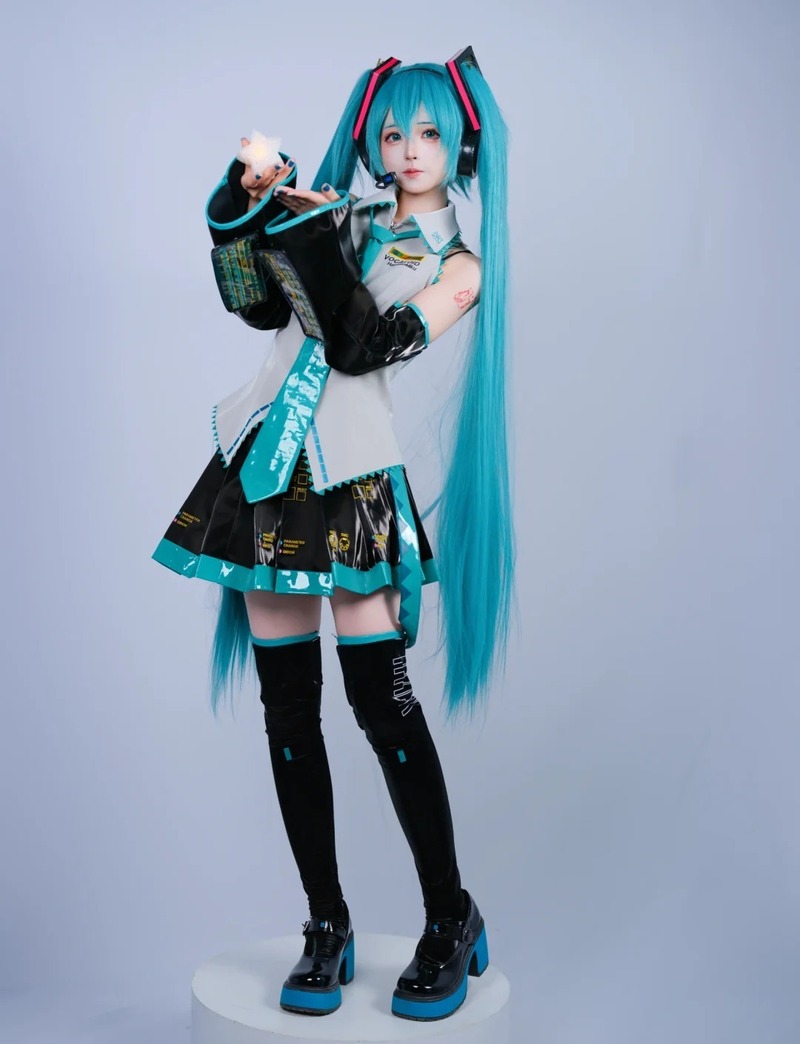 miku cosplay 42