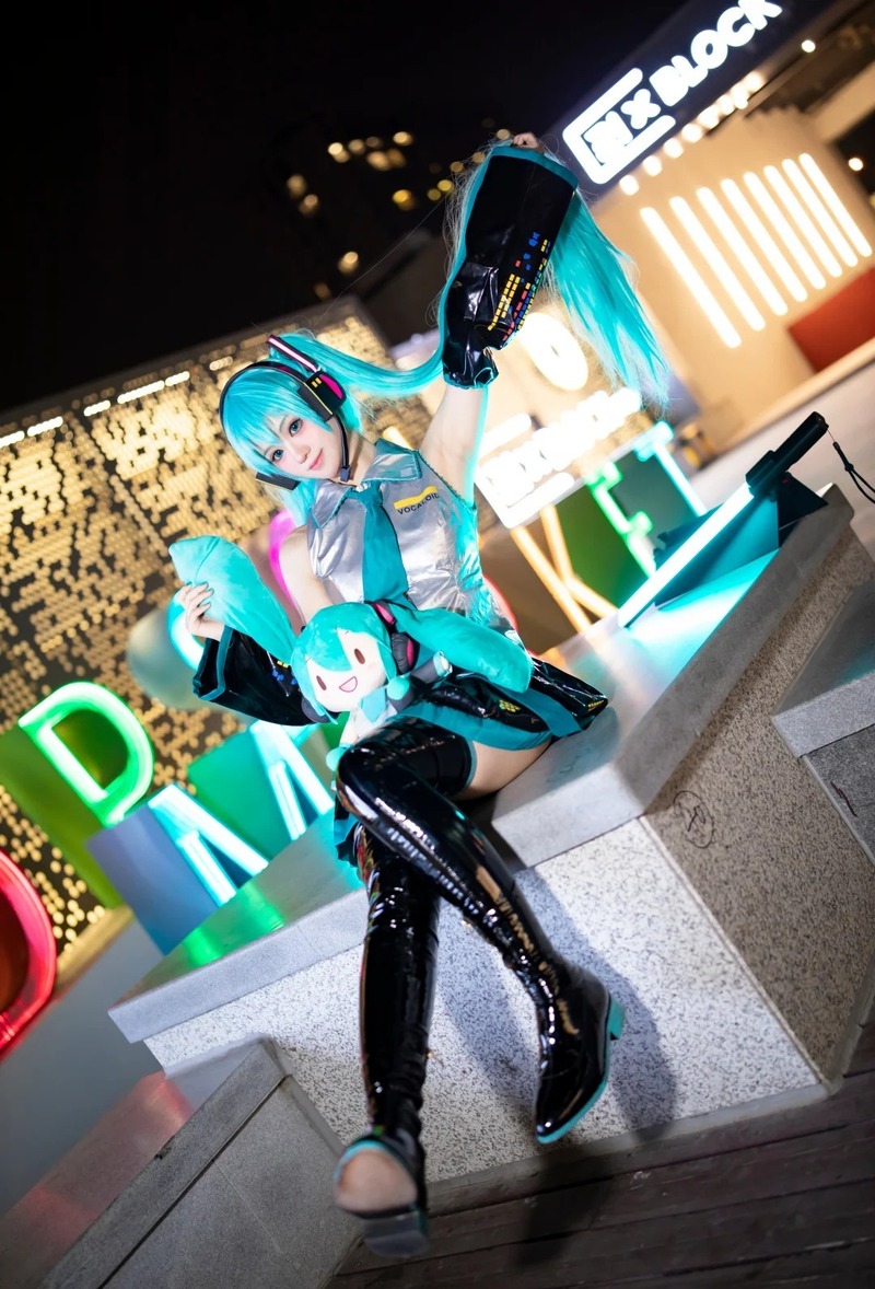 miku cosplay 44