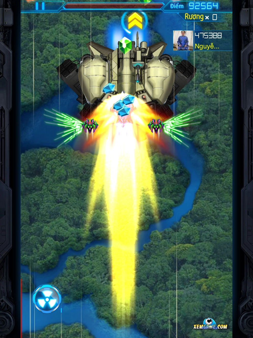 Một chiếc chiến cơ hiện đại trong game Chiến Cơ Huyền Thoại