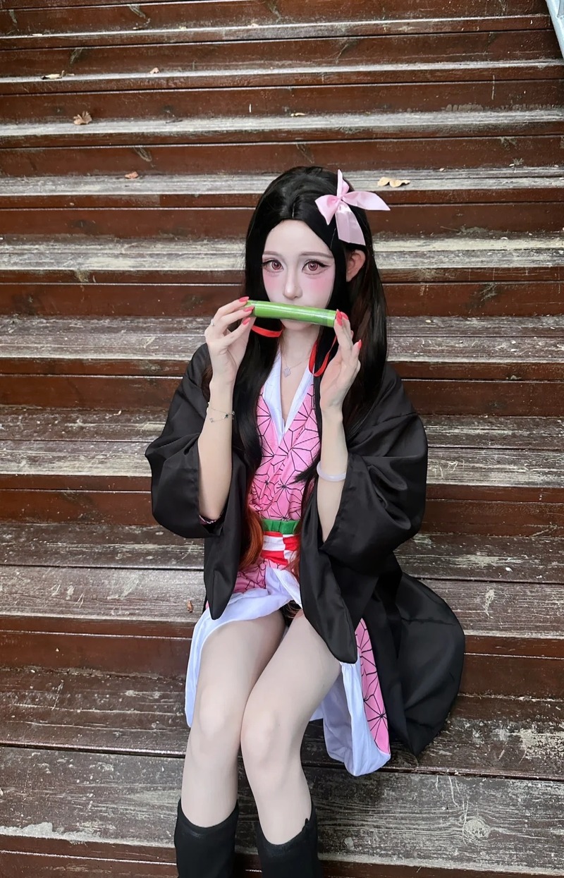 nezuko cosplay 24