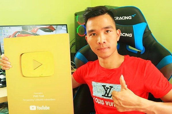 PHD Troll - YouTuber nổi tiếng