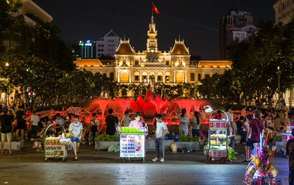 Phố đi bộ Nguyễn Huệ