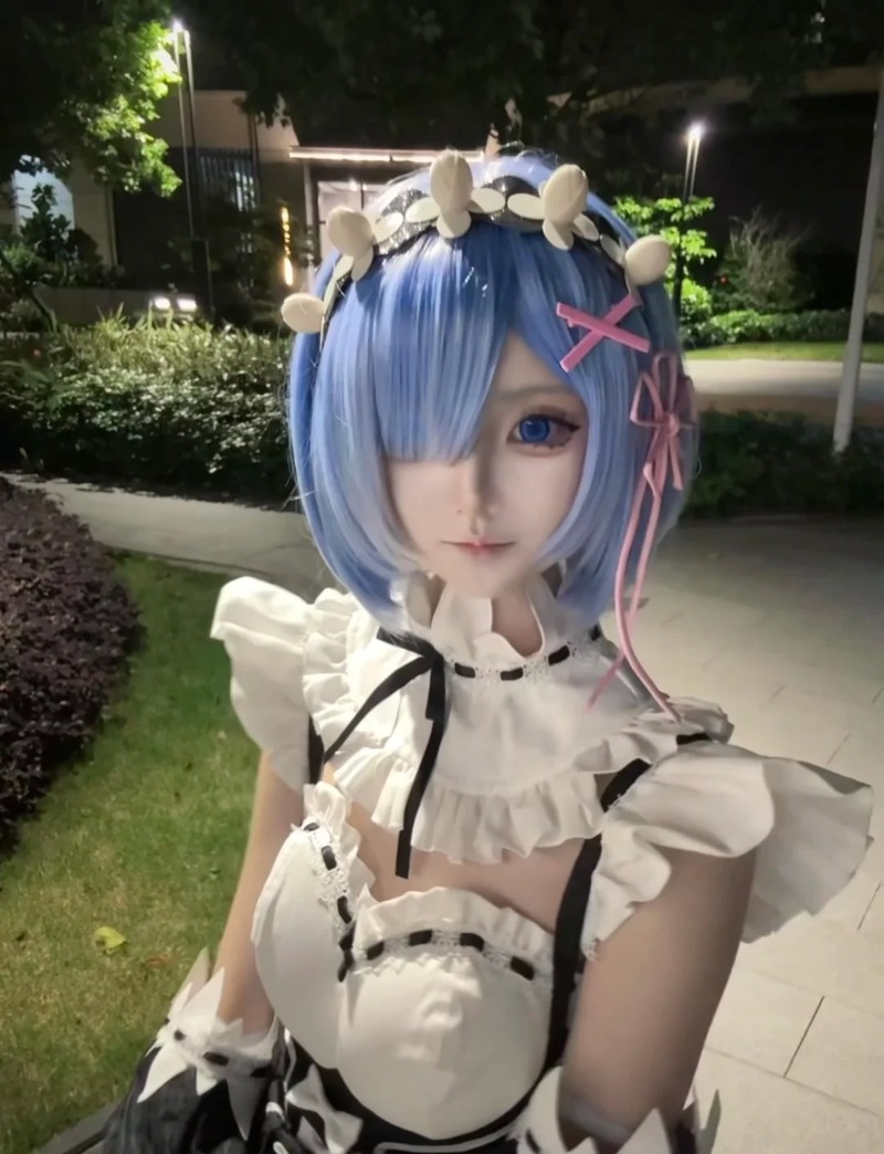 rem cosplay 37