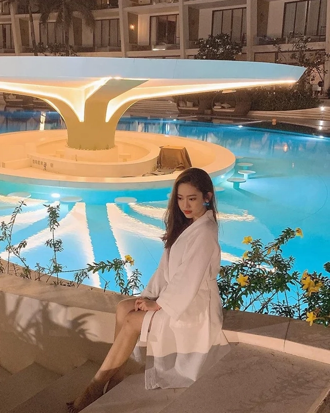 Thúy Vy là ai và gu thời trang sành điệu