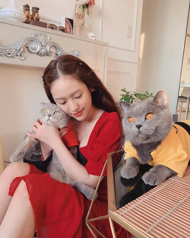 Thúy Vy là ai và những khoảnh khắc tận hưởng cuộc sống