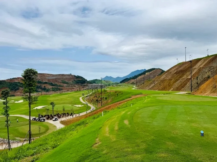 Tổng quan Sân Golf Montana Kỳ Sơn Hòa Bình