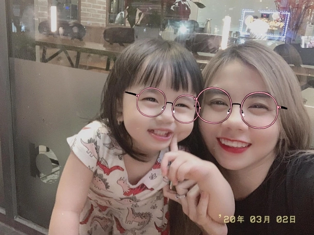 Vợ diễn viên hài FAPTV mang bầu nghe chồng rap thai giáo