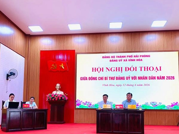 XÃ VĨNH HÒA TỔ CHỨC HỘI NGHỊ ĐỐI THOẠI GIỮA ĐỒNG CHÍ BÍ THƯ ĐẢNG ỦY VỚI NHÂN DÂN NĂM 2026