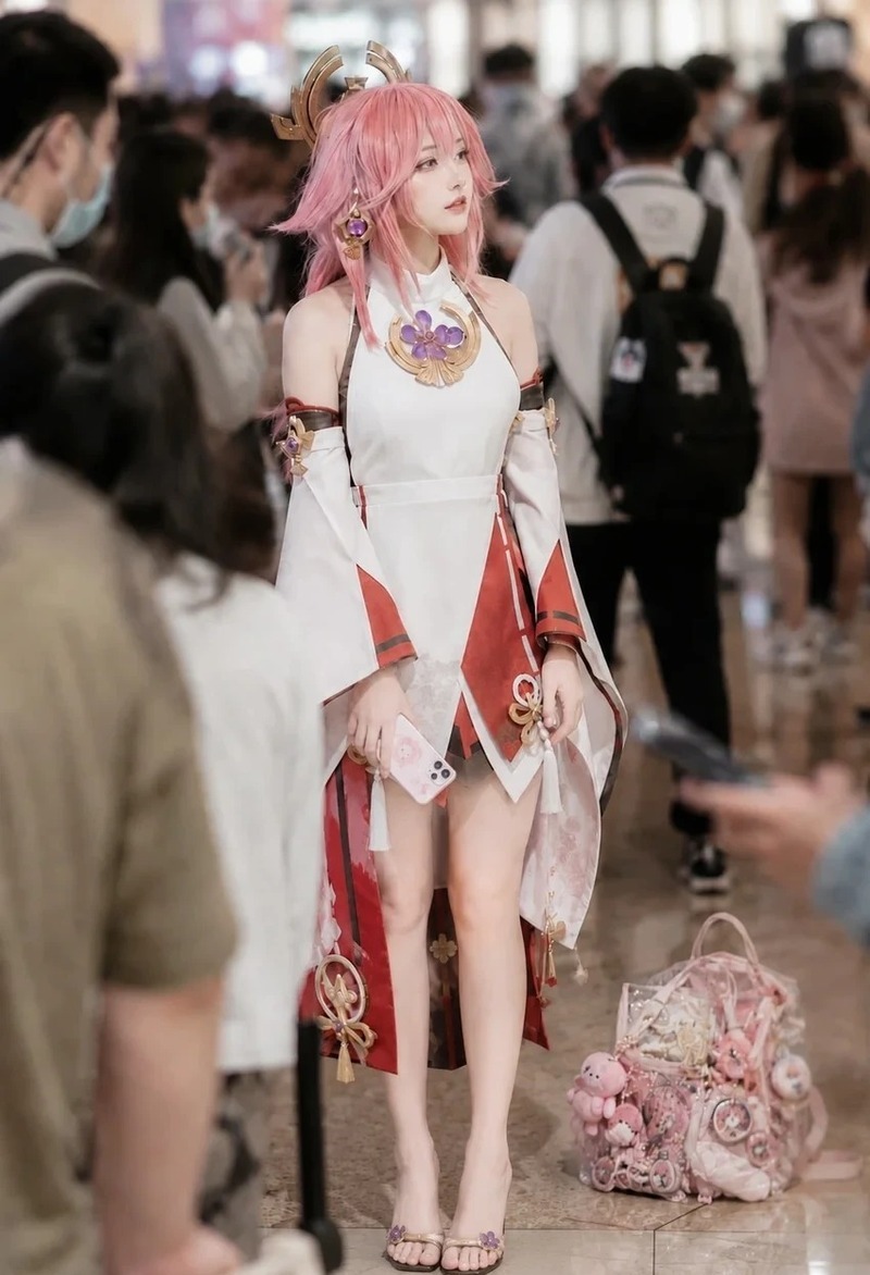 yae miko cosplay 27