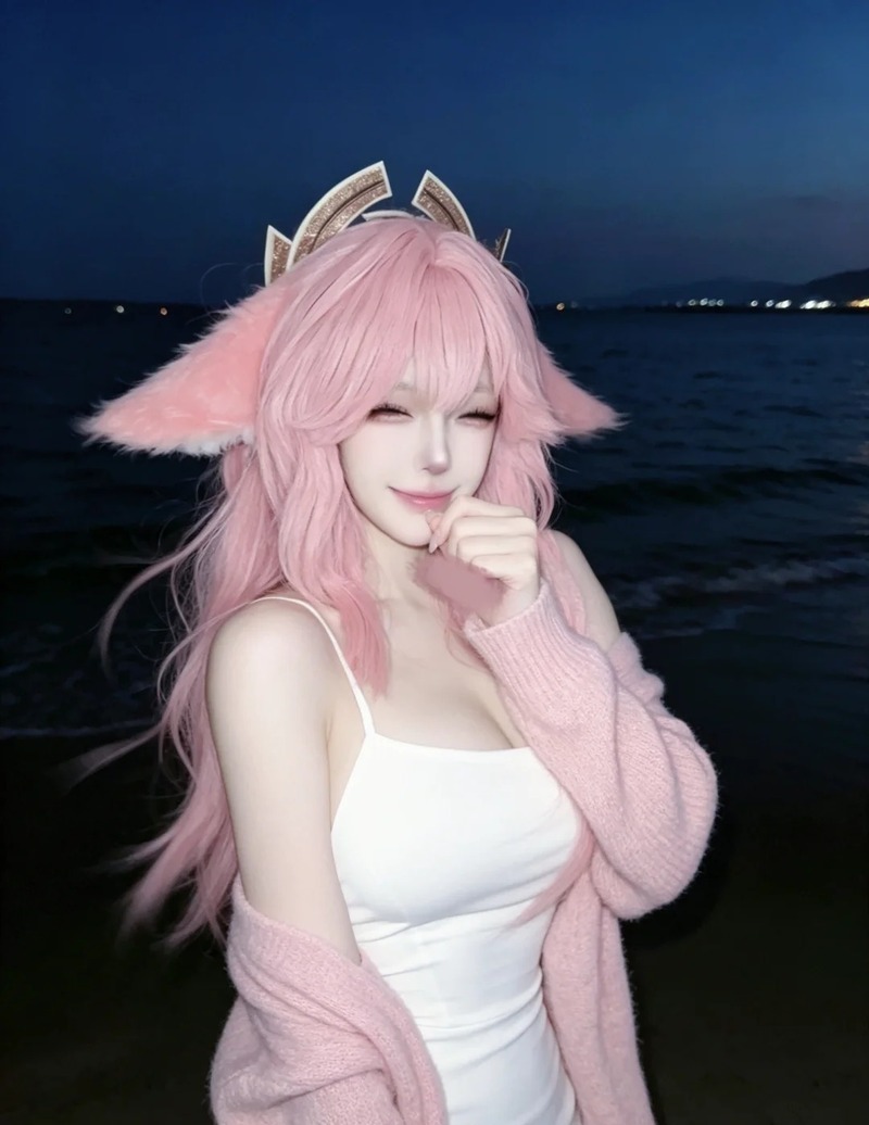 yae miko cosplay 3