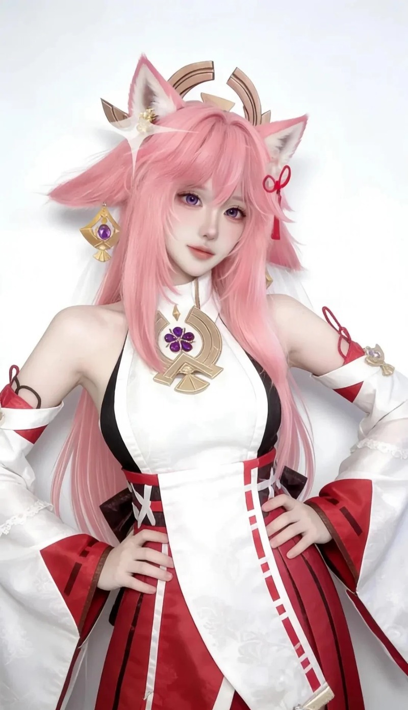 yae miko cosplay 31
